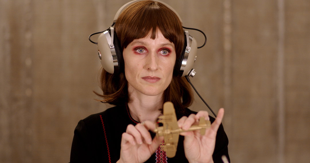 Jasmina Cibic wins the Jarman Award 2021 for her poignantly post-Brexit film The Gift