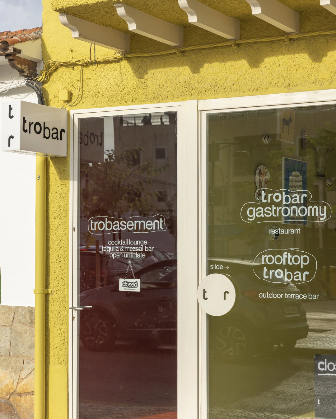 design-office-fun-trobar-graphic-design-itsnicethat08