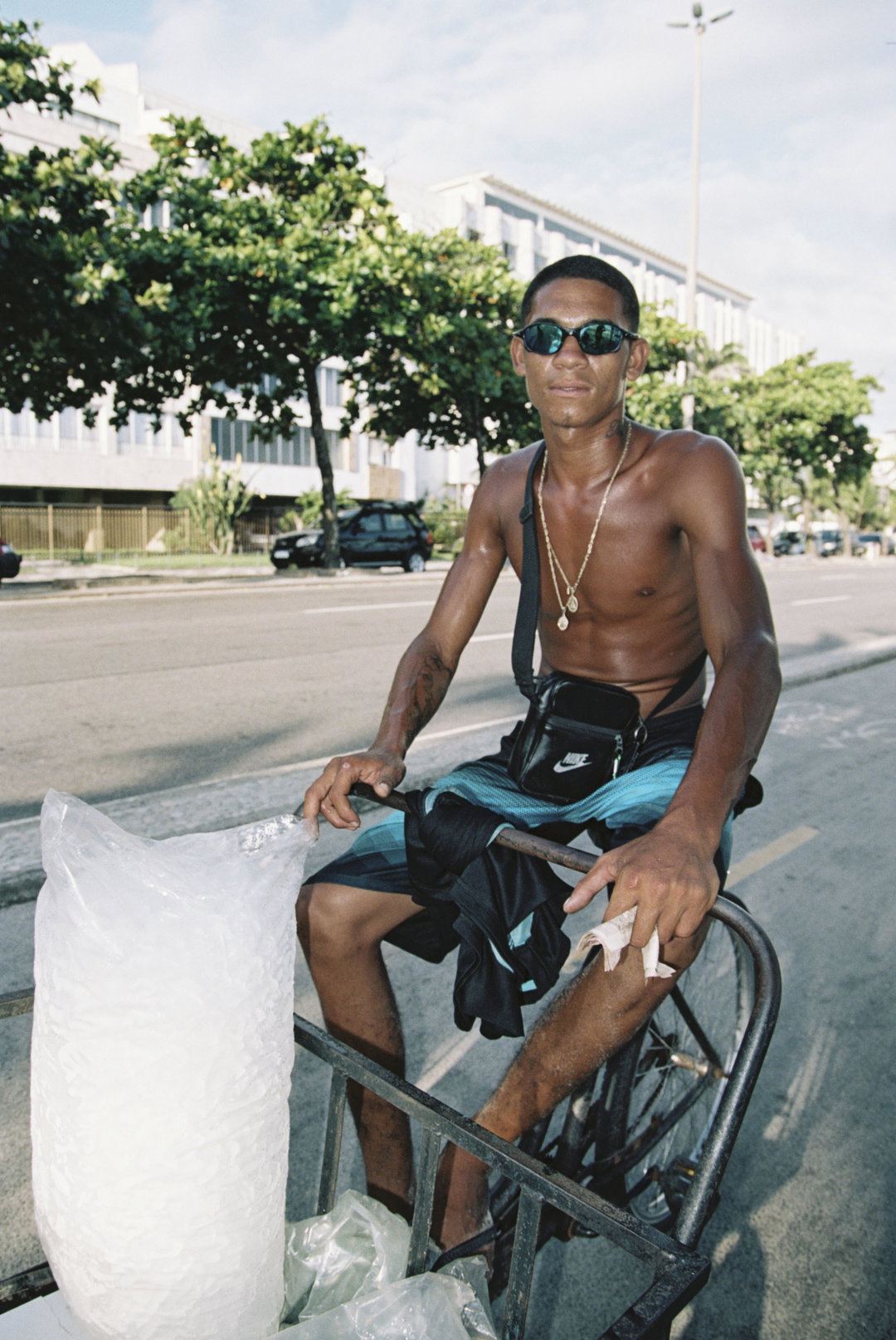 StefyPocket-Jake-Hunte-Cariocas-Photography-itsnicethat-17.JPG
