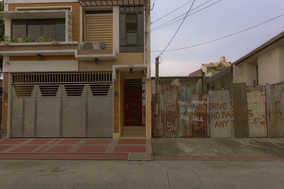 Chilsea-Pineda-Barako-photography-itsnicethat-16.jpg