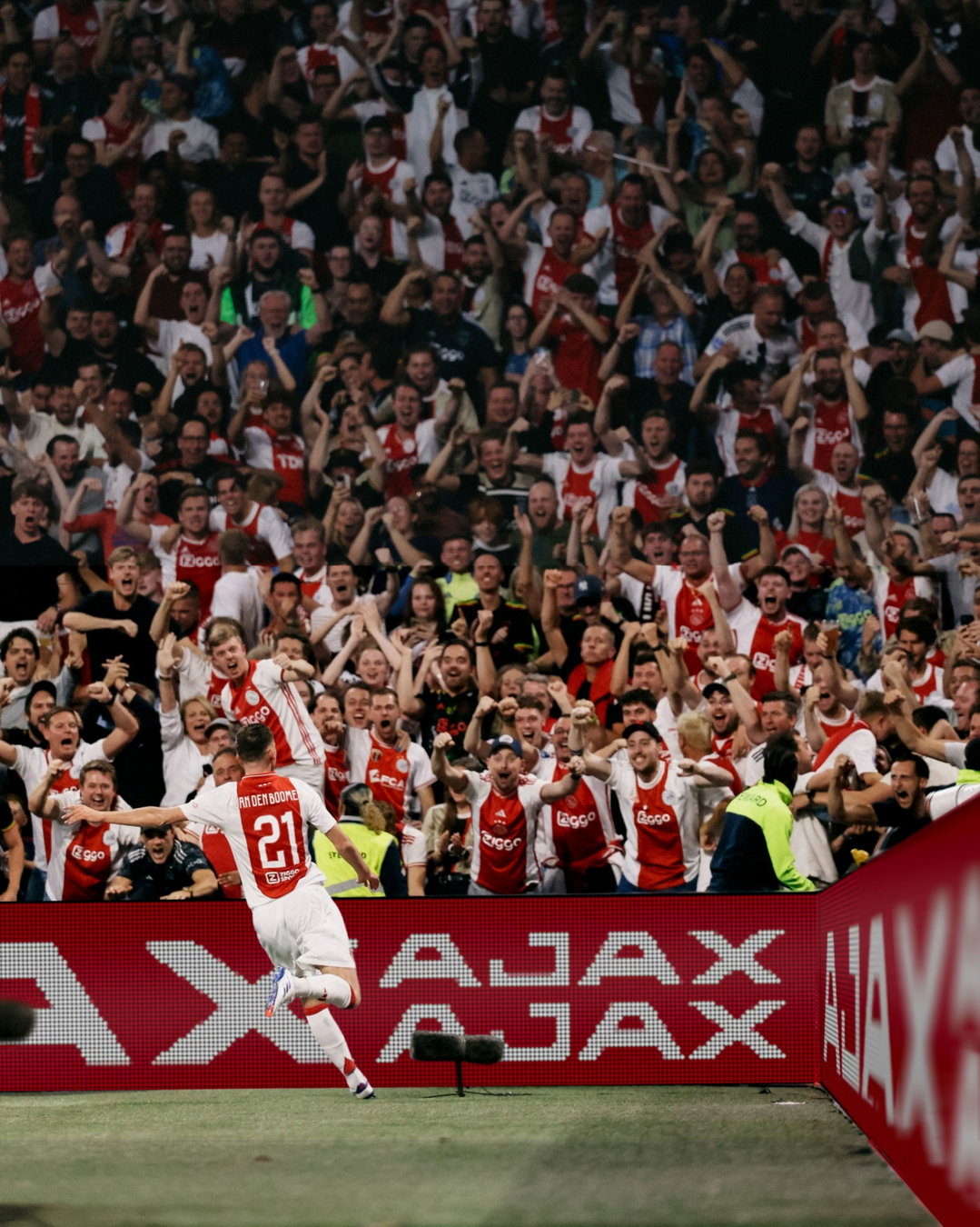 Smörgåsbord-ajax-rebrand-graphic-design-project-itsnicethat-04
