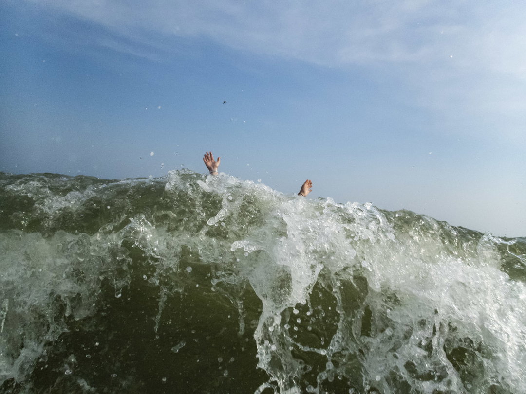 JayPatel-DivingIntoTheUnknown-Photography-itsnicethat.jpg