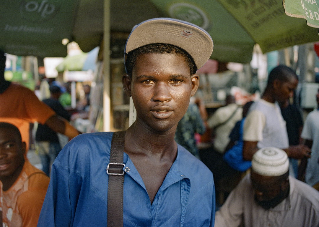 Ollie-Babajide-Tikare-Èkó-itsnicethat-07