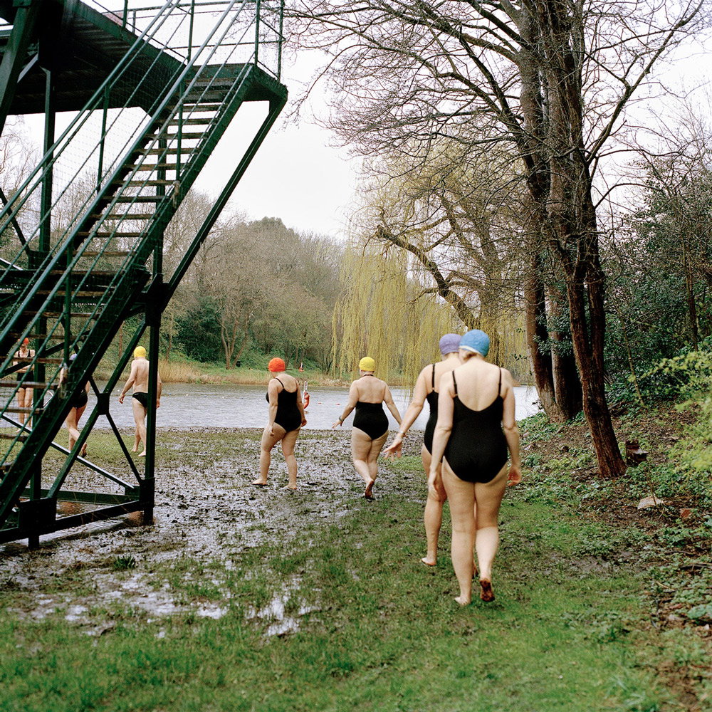 EvaWatkins-Walking-SynchronisedSwimming-Photography-itsnicethat.jpg