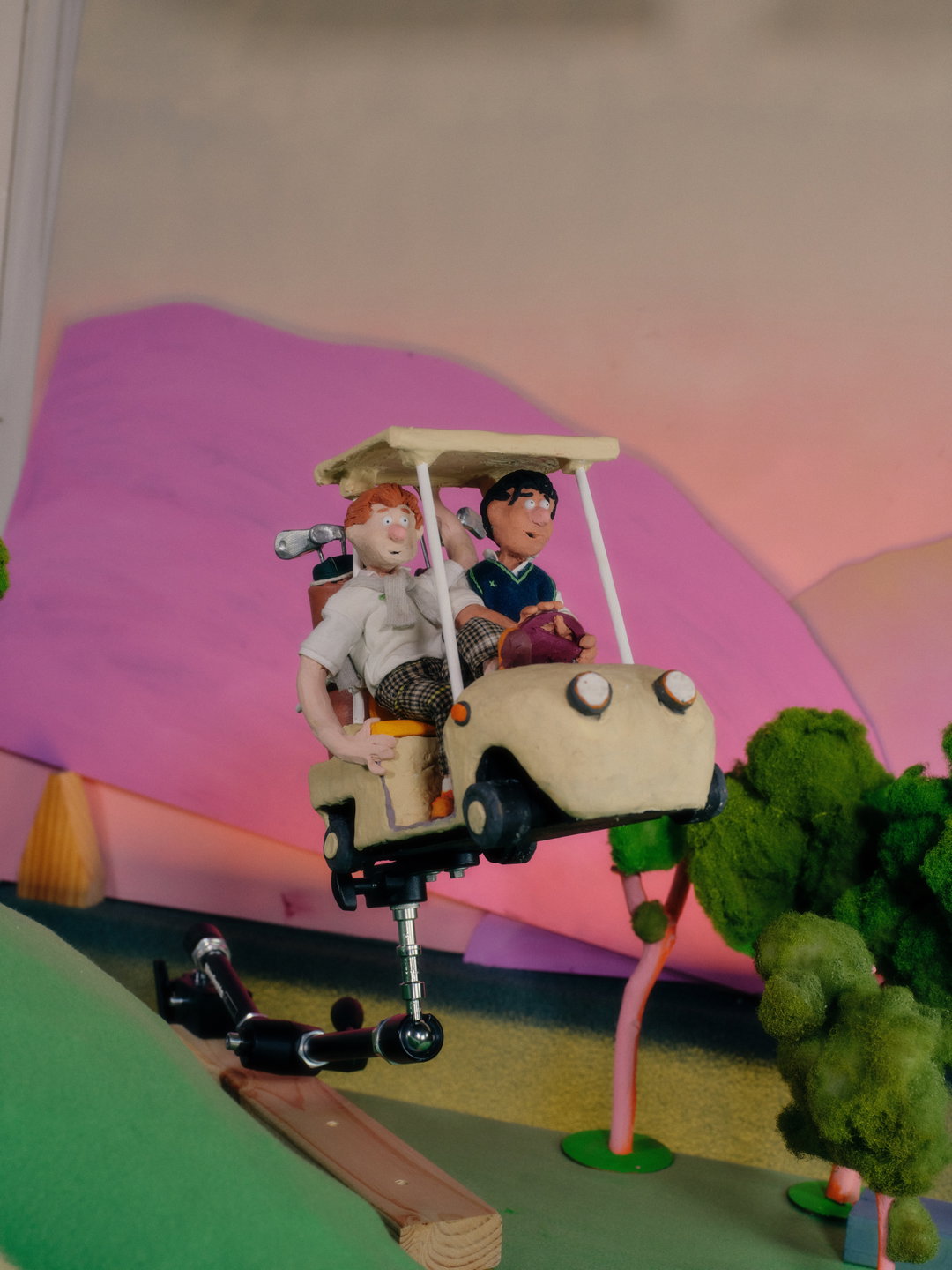 kate-isobel-scott-jordy-van-den-nieuwendijk-snotmotion-itsnicethat-03