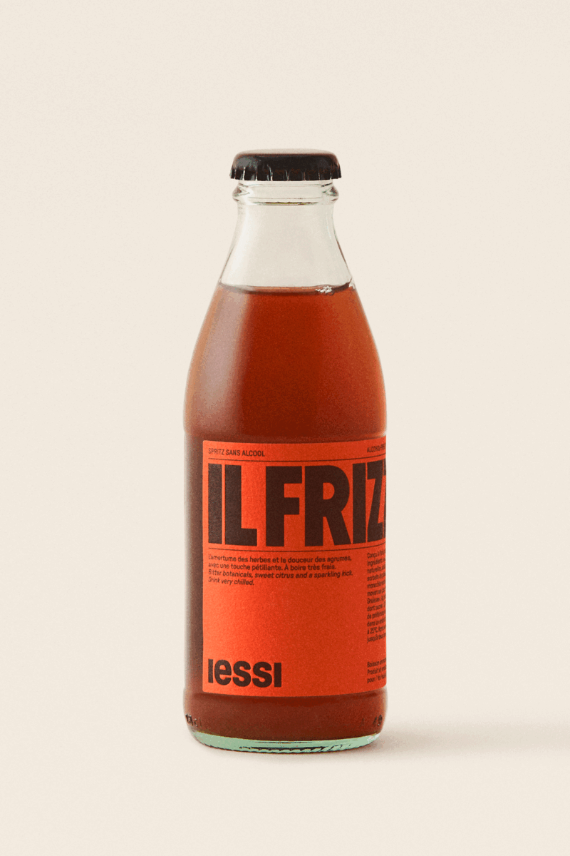 This non-alcoholic aperitif branding takes tips from Italian traditions