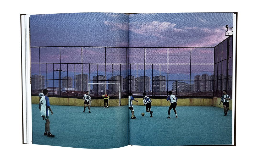 middle-east-archive-pub-pho-itsnicethat10