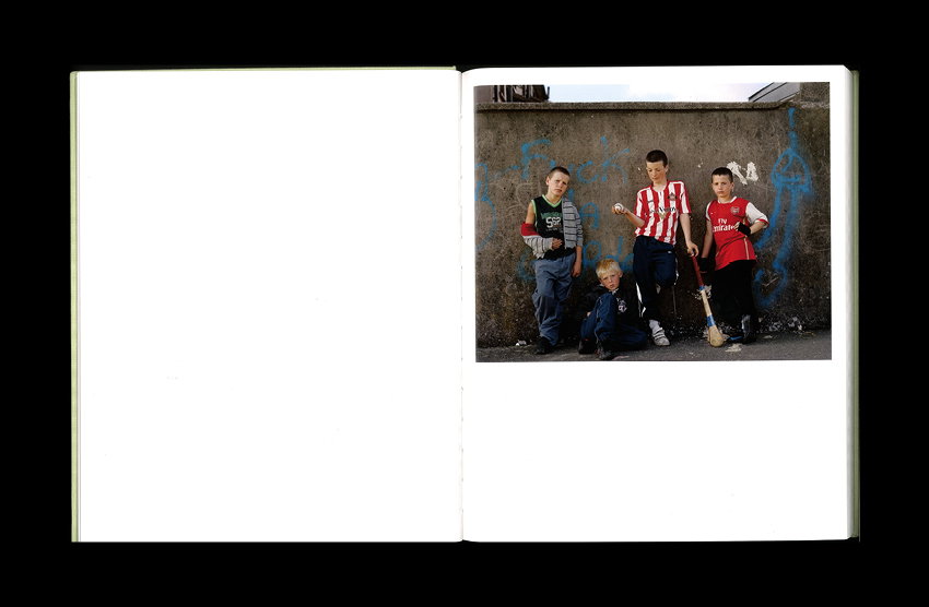 DeanDavies-BookShelf-ItsNiceThat-06