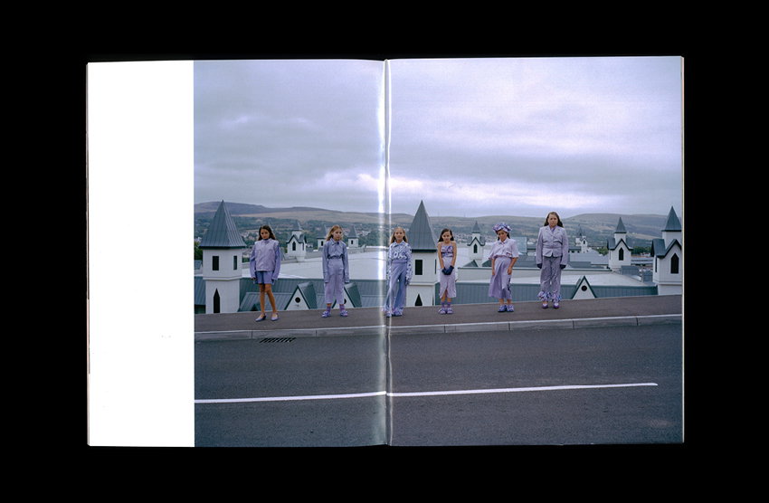 DeanDavies-BookShelf-ItsNiceThat-11