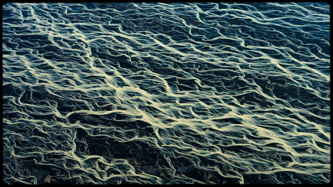 Isabel-Garrett-Blinkink-Coldplay-rainbow-film-spotlight-itsnicethat-04