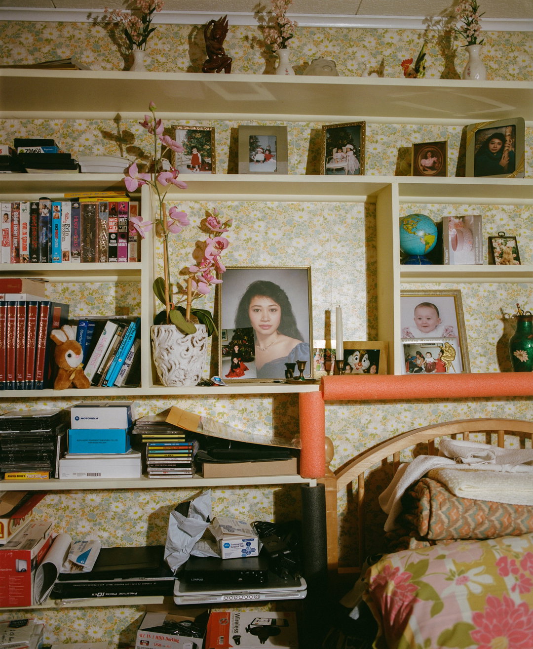 Kannetha-Brown-AFamilialStranger-photography-itsnicethat-9.jpg