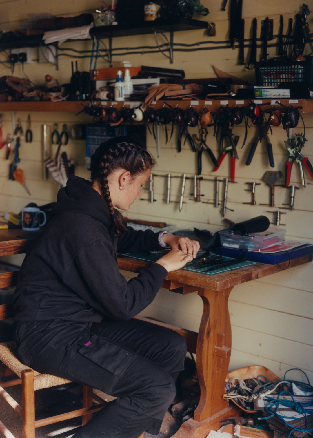 lauren-maccabee-young-falconers-pho-itsnicethat01