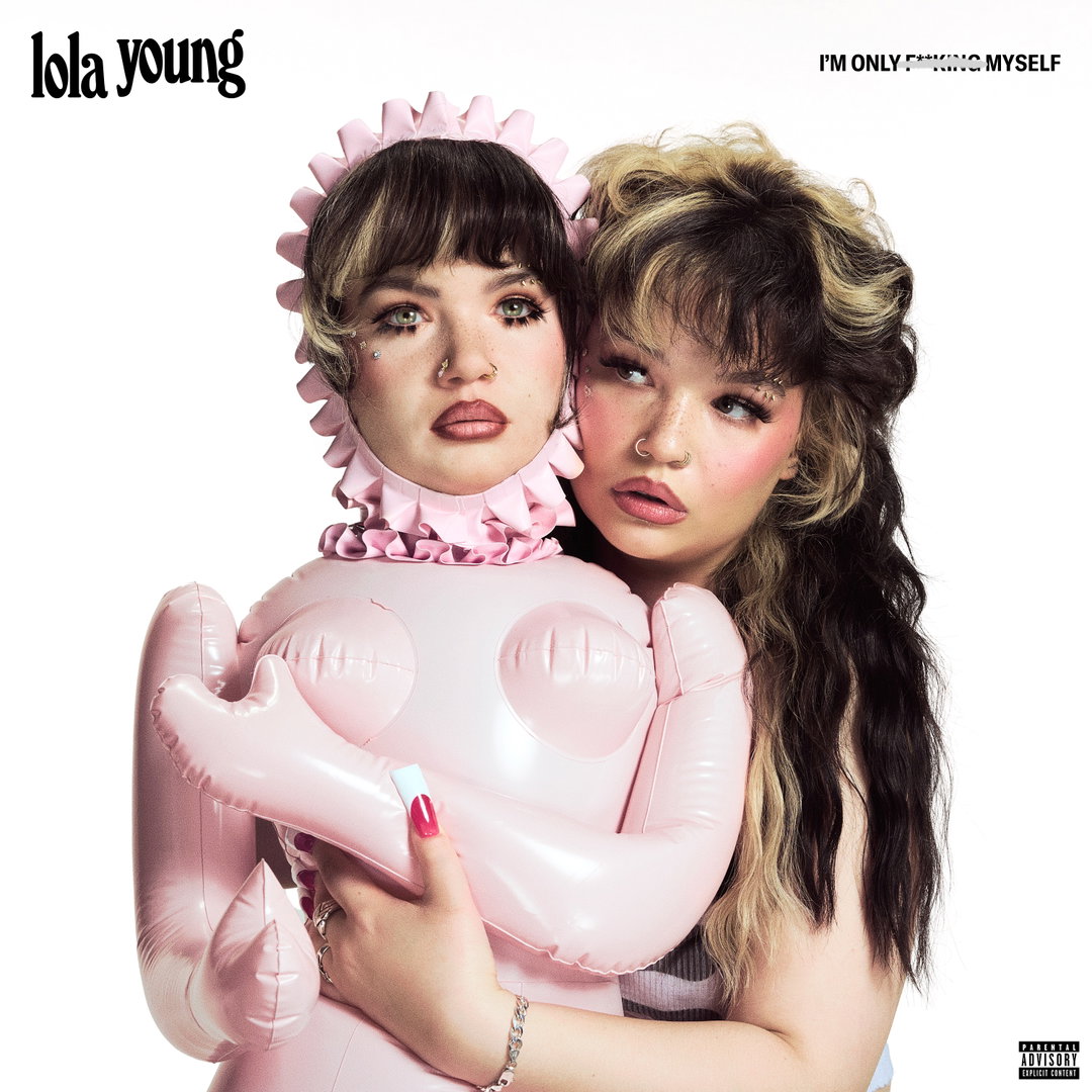 Studio Island_Lola Young.jpeg