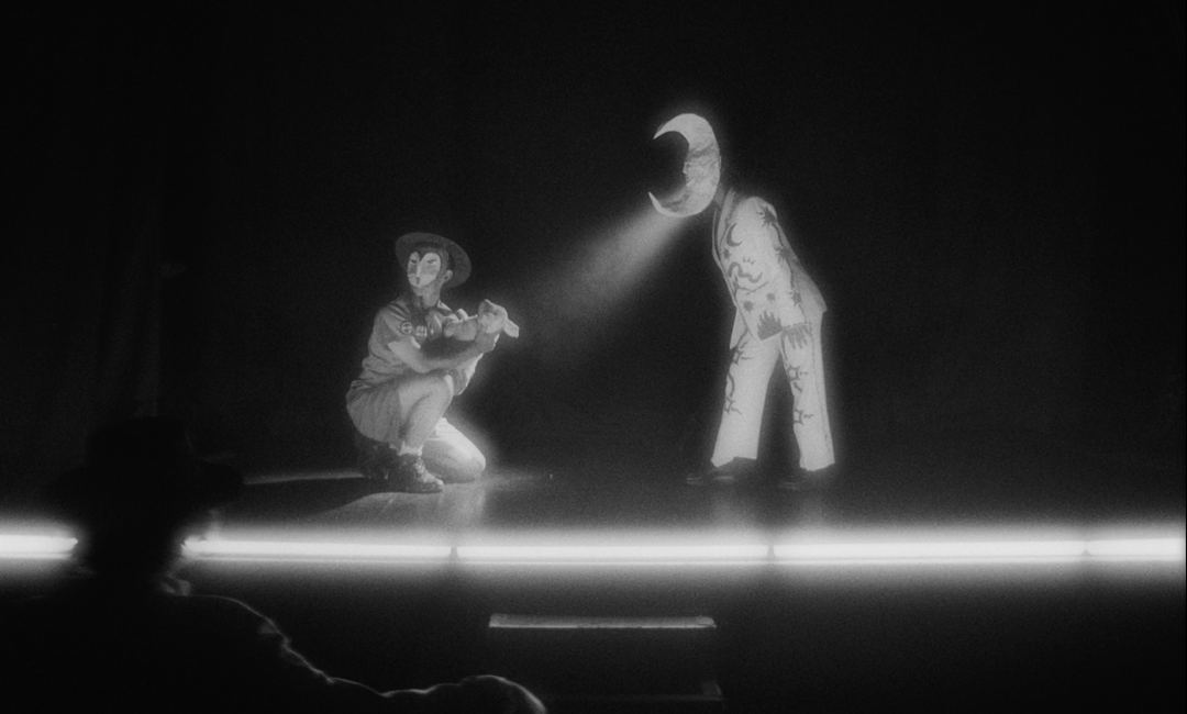 Larchmont_Still_3_Dir.BillyHowardPrice_2025.png