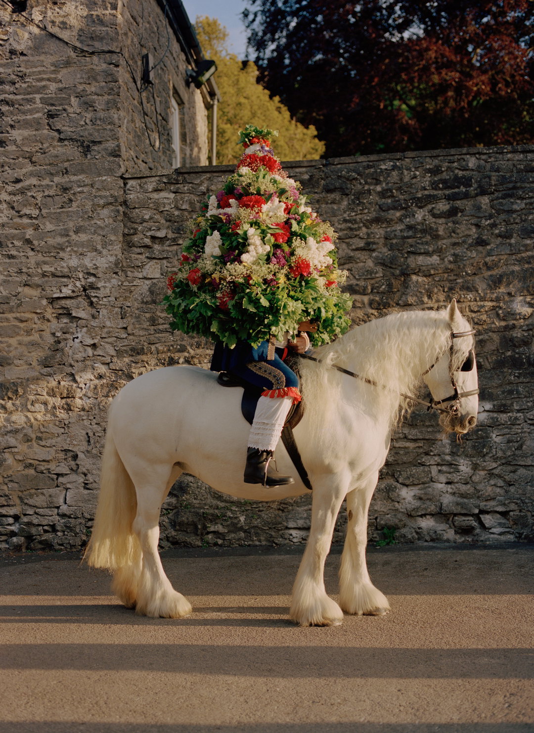 lauren-maccabee-garland-day-pho-itsnicethat13