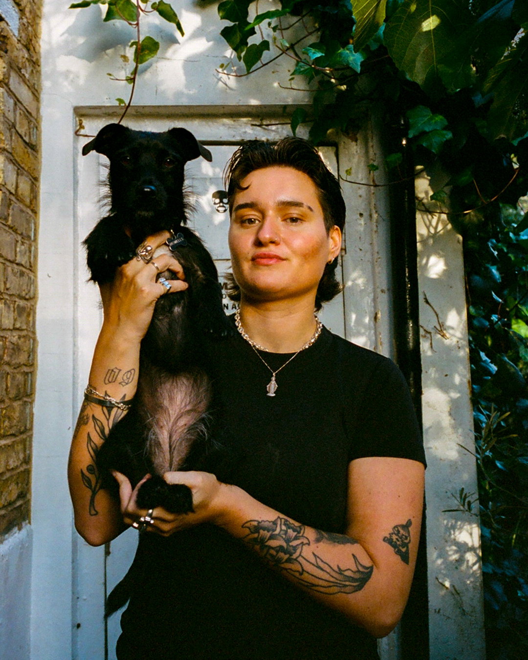 Nessie-Appleton-dogsandtheirdykes-pho-itsnicethat-01