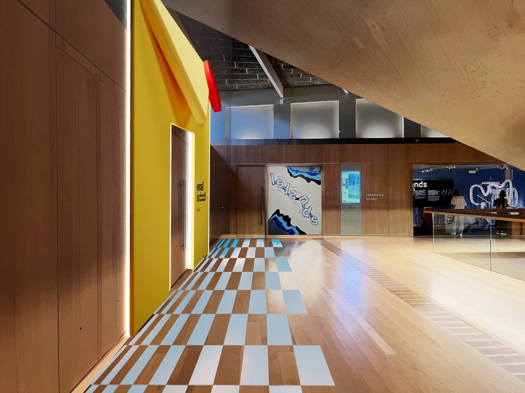 mailchimp-design-museum-email-exhibiton-itsnicethat05