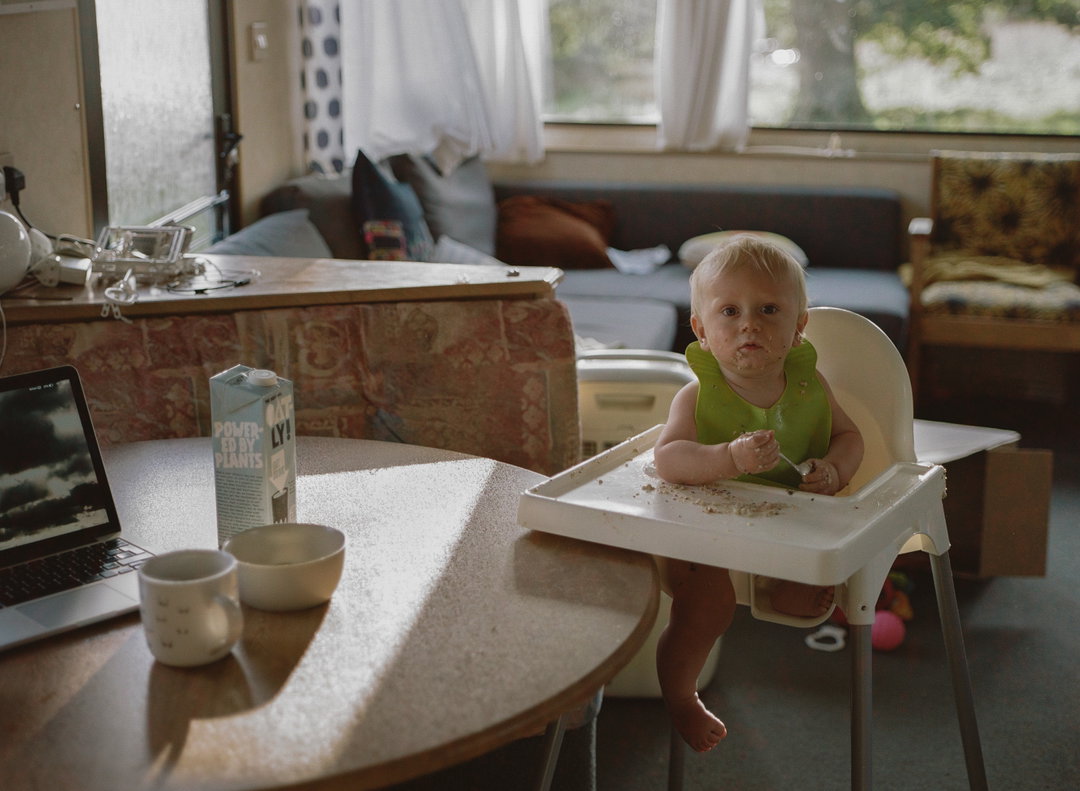 Naomi_Wood-4_I wake to listen_depicting parenthood_photography itsnicethat.jpg