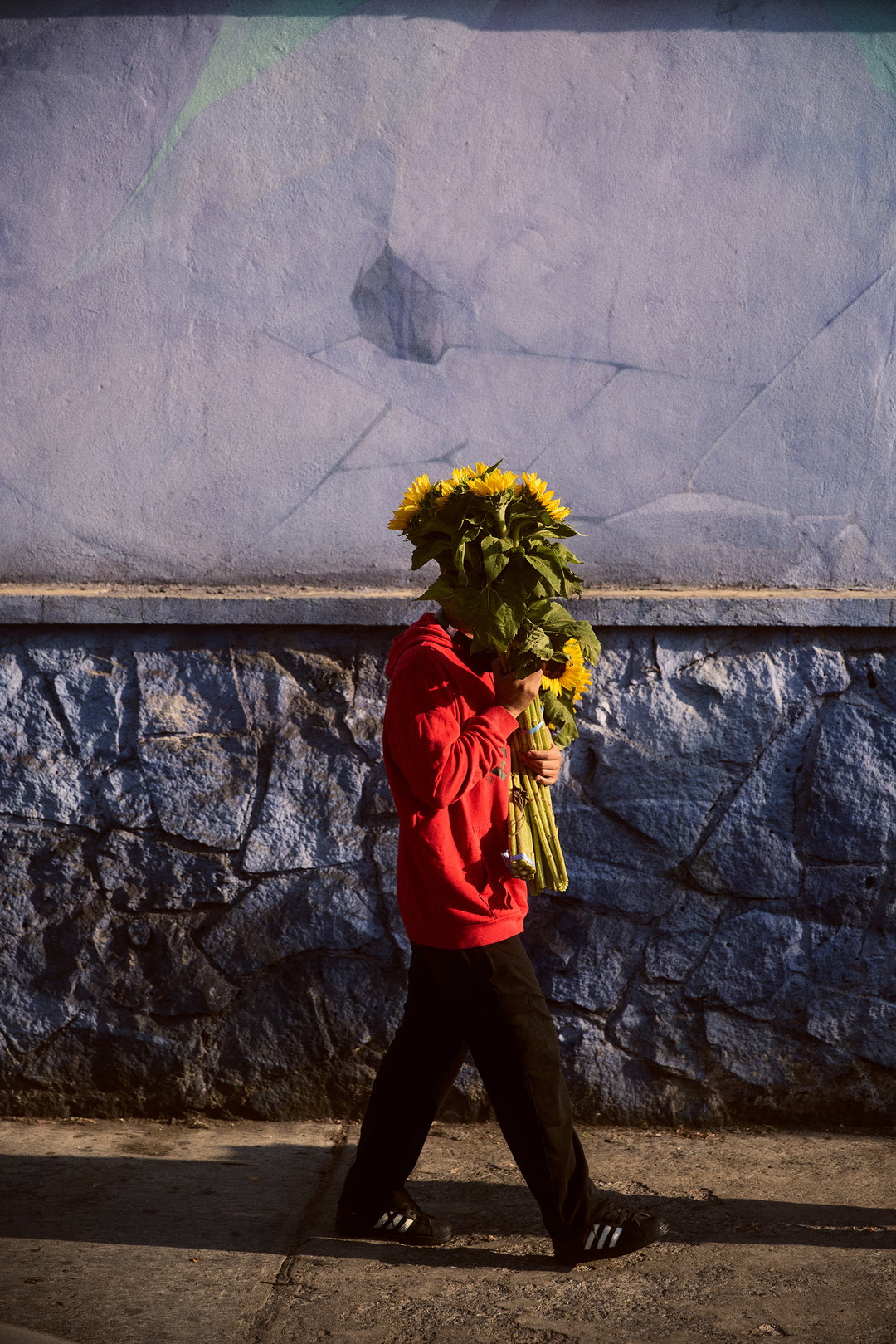 Owen-Harvey-Flower-Boys-Photography-Project-itsnicethat-04.jpg