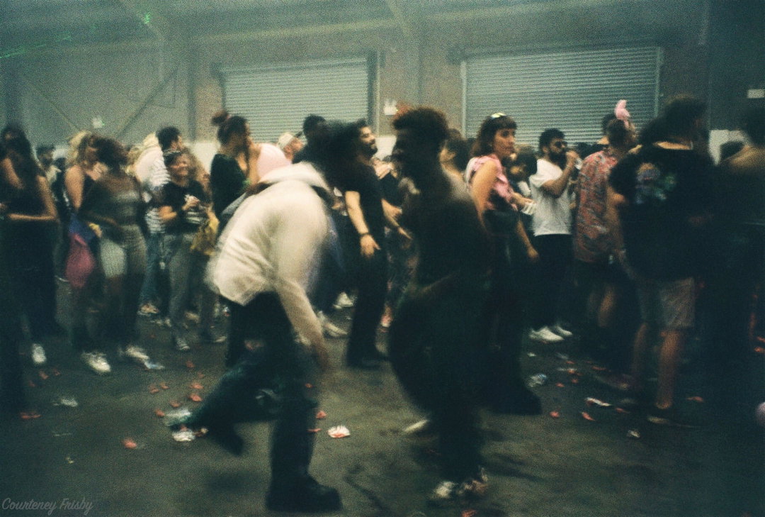 dance-policy-courtney-frisby-photography-itsnicethat02