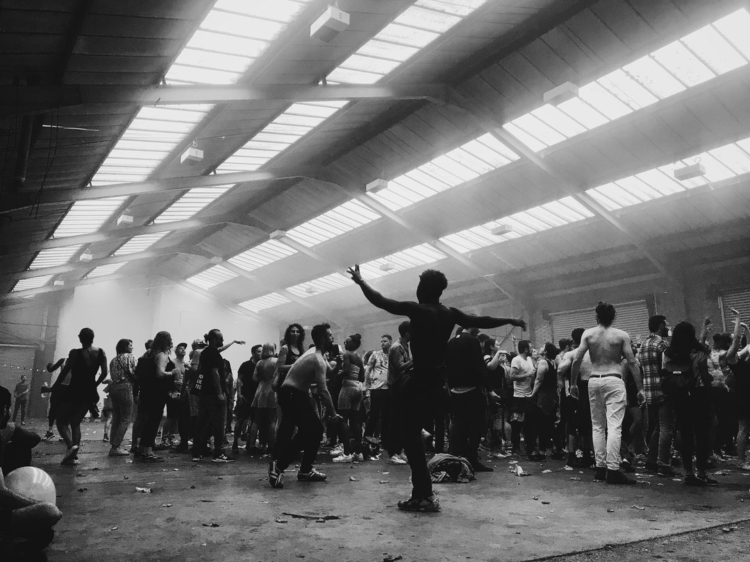 dance-policy-courtney-frisby-photography-itsnicethat03