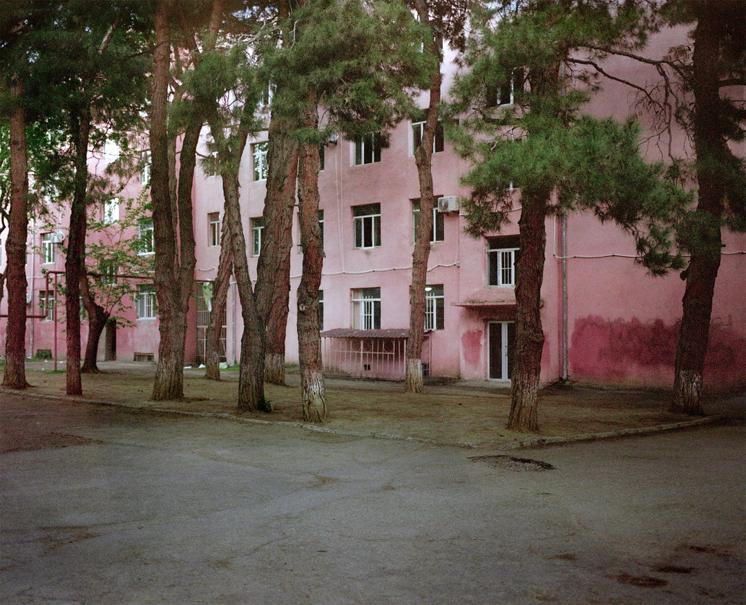Piet-Oosterbeek-everything-ok-not-ok-work-photography-itsnicethat-13.jpg