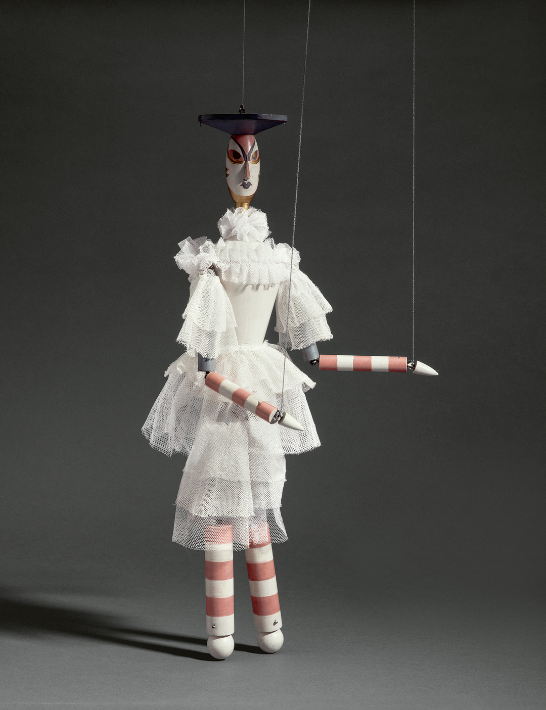 Sophie_Taeuber-Arp-ItsNiceThat-Tate_Modern_5.png