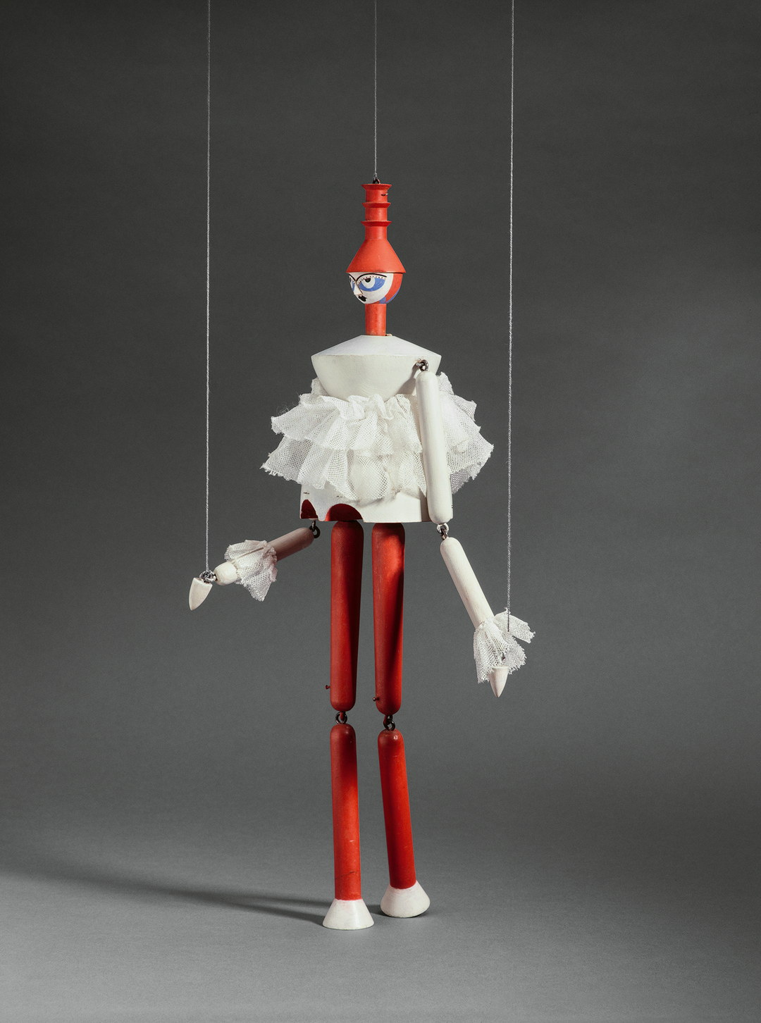 Sophie_Taeuber-Arp-ItsNiceThat-Tate_Modern_6.png