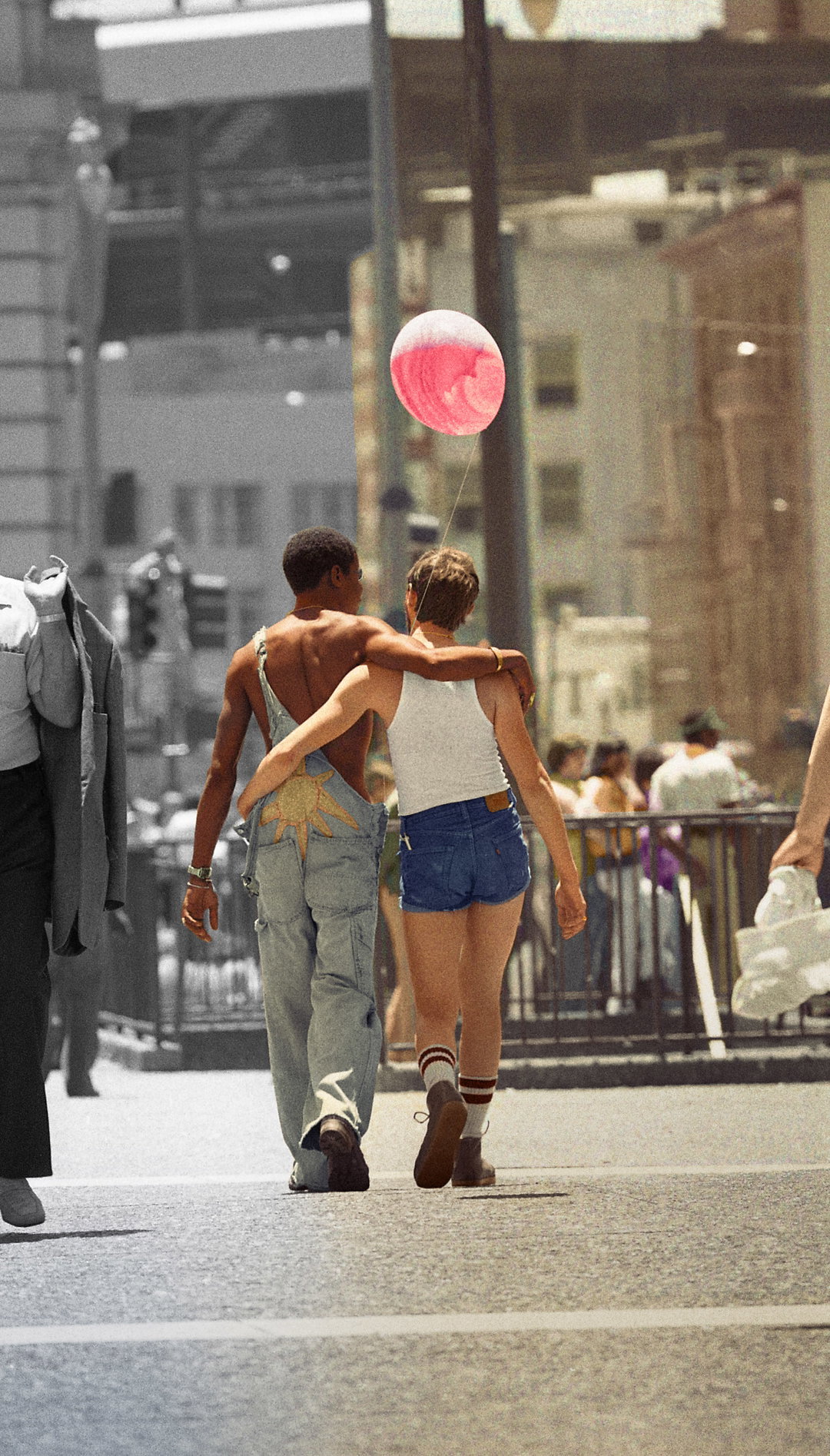 Pride_Pink_Balloon_BW_Col_R1.jpg