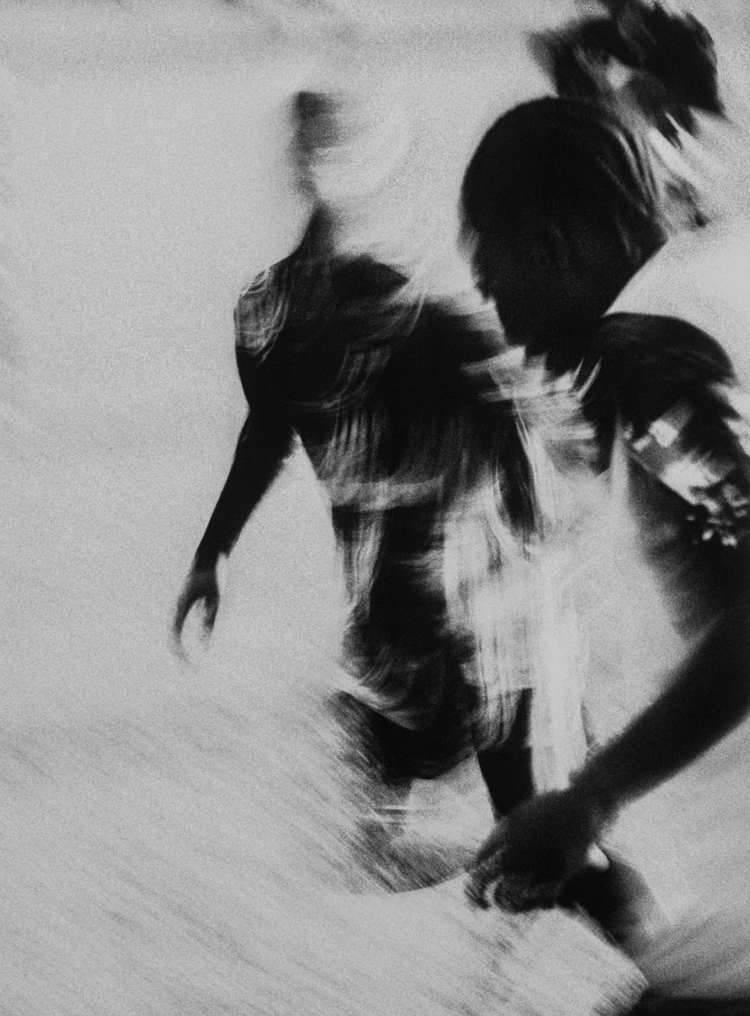 Rainondryearth-photography-ItsNiceThat-10.jpg