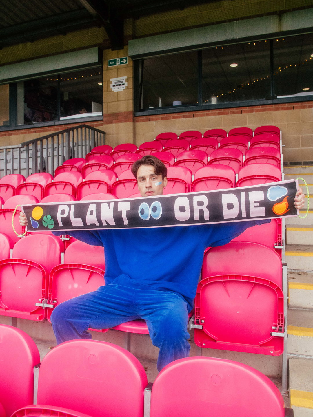 Richard-Ashton-Plant-or-Die-Photographer-Henry-Deanadapt_protest gear_scarves_graphic design_fashion_itsnicethat.jpg