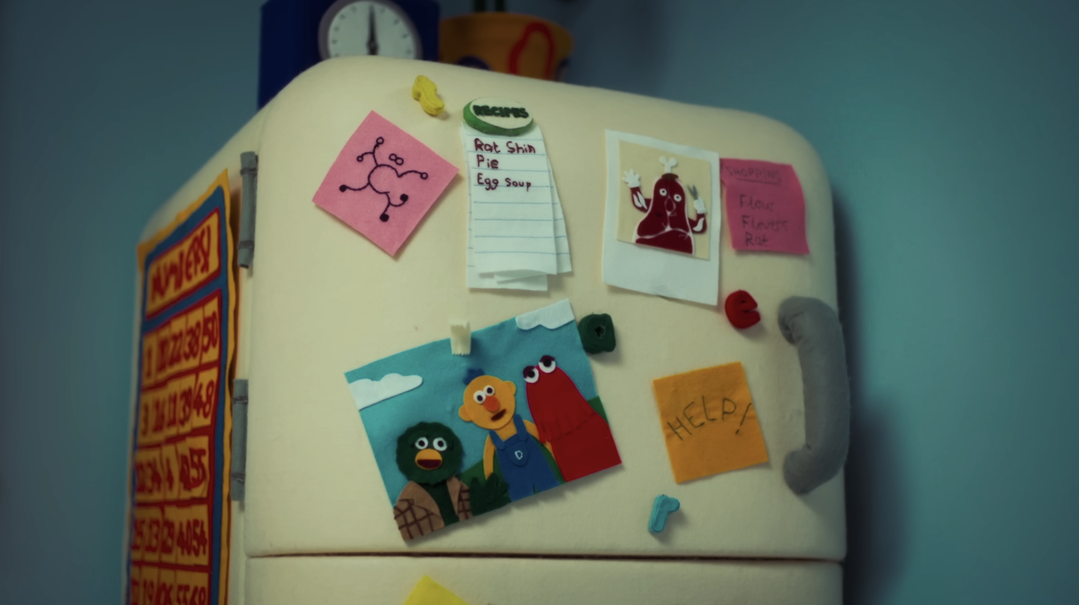 becky-sloan-joseph-pellingchannel-4-dont-hug-me-im-scared-film-itsnicethat-04.png