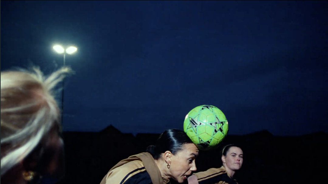 glenn-kitson-strongbow-advertising-itsnicethat09