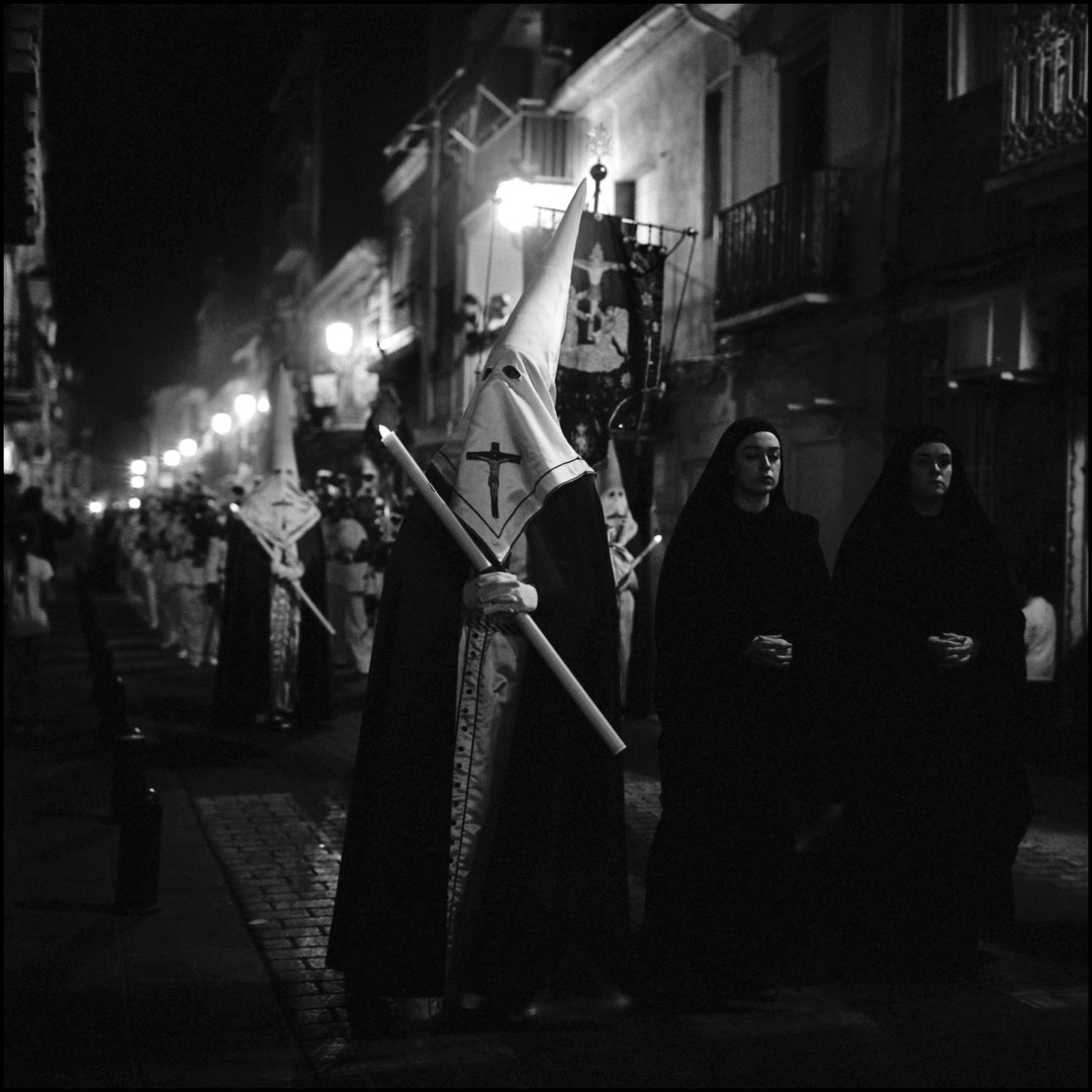 Chris Clunn sheds light on the fascinating Semana Santa Marinera festival in Valencia