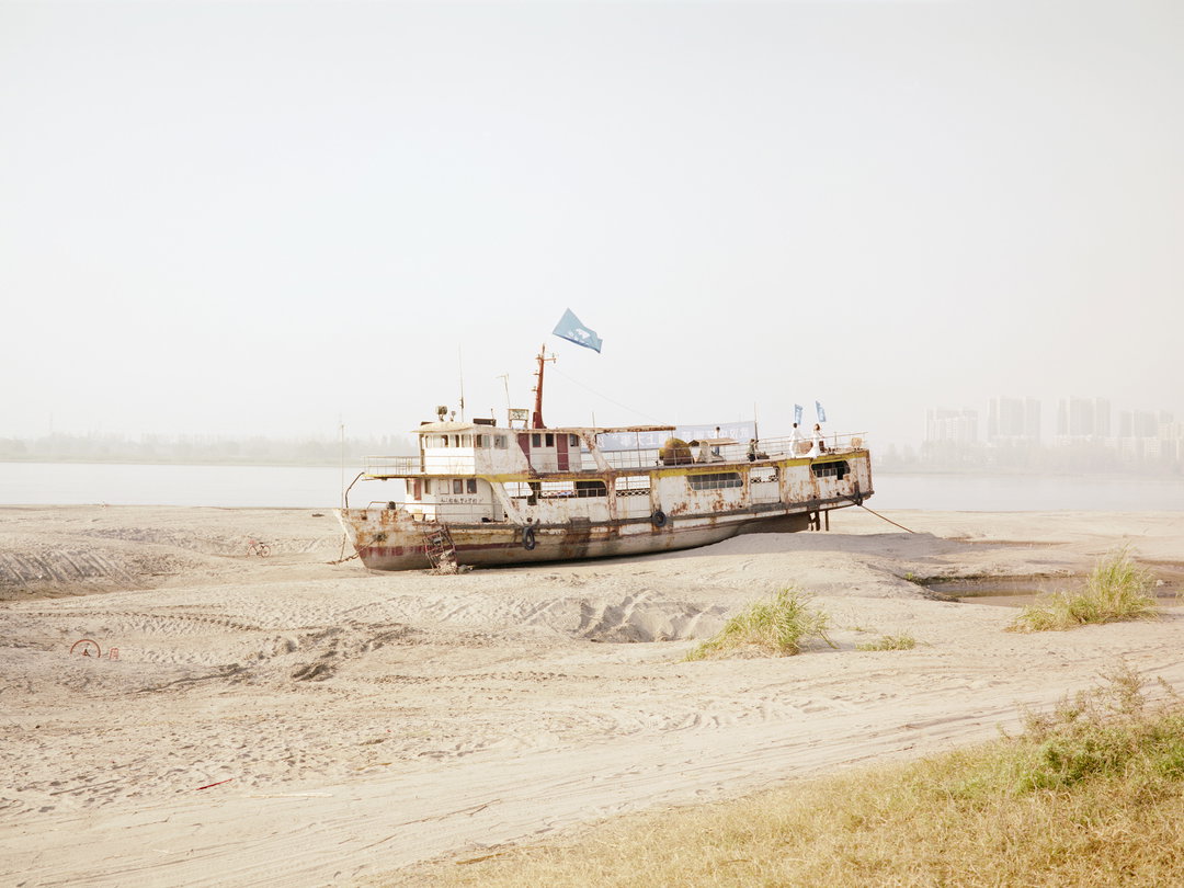 FergusCoyle-ShipwreckWedding-Wuhan-Photography-itsnicethat.jpg