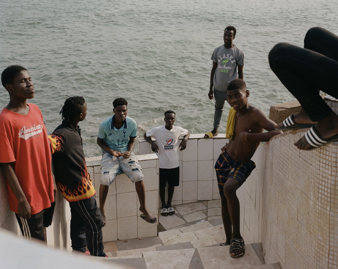 tom-ringbsy-pho-itsnicethat03