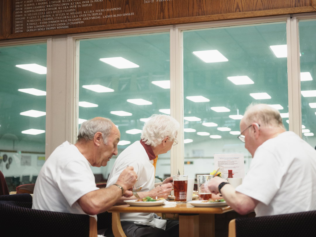 terry-graham-bowls-&-routine-pho-itsnicethat11