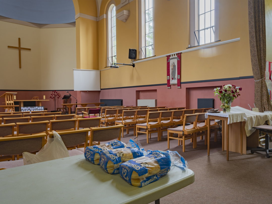 tom-skipp-foodbanks-pho-itsnicethat05