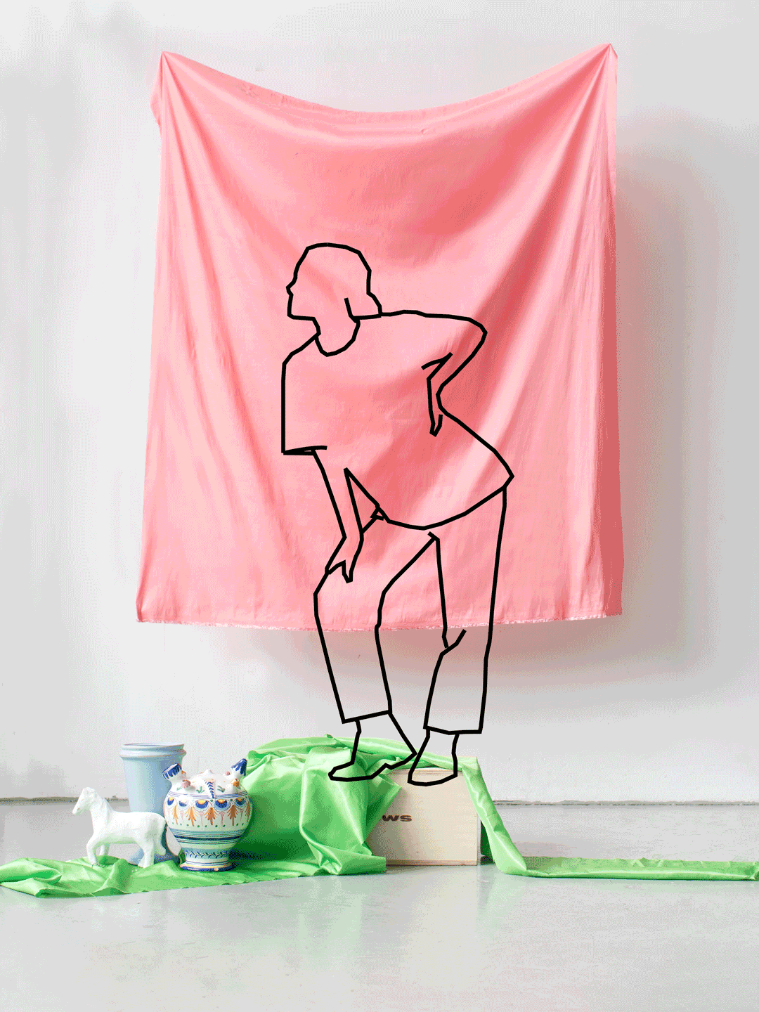 camila-falquez-photography-apple-new-world-creative-guide-its-nice-that.gif