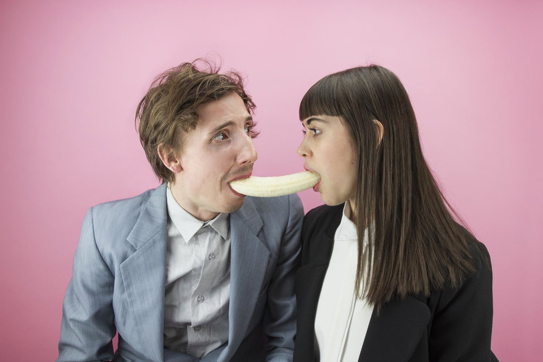 Wade and Leta, Complements, Banana 2014.jpg