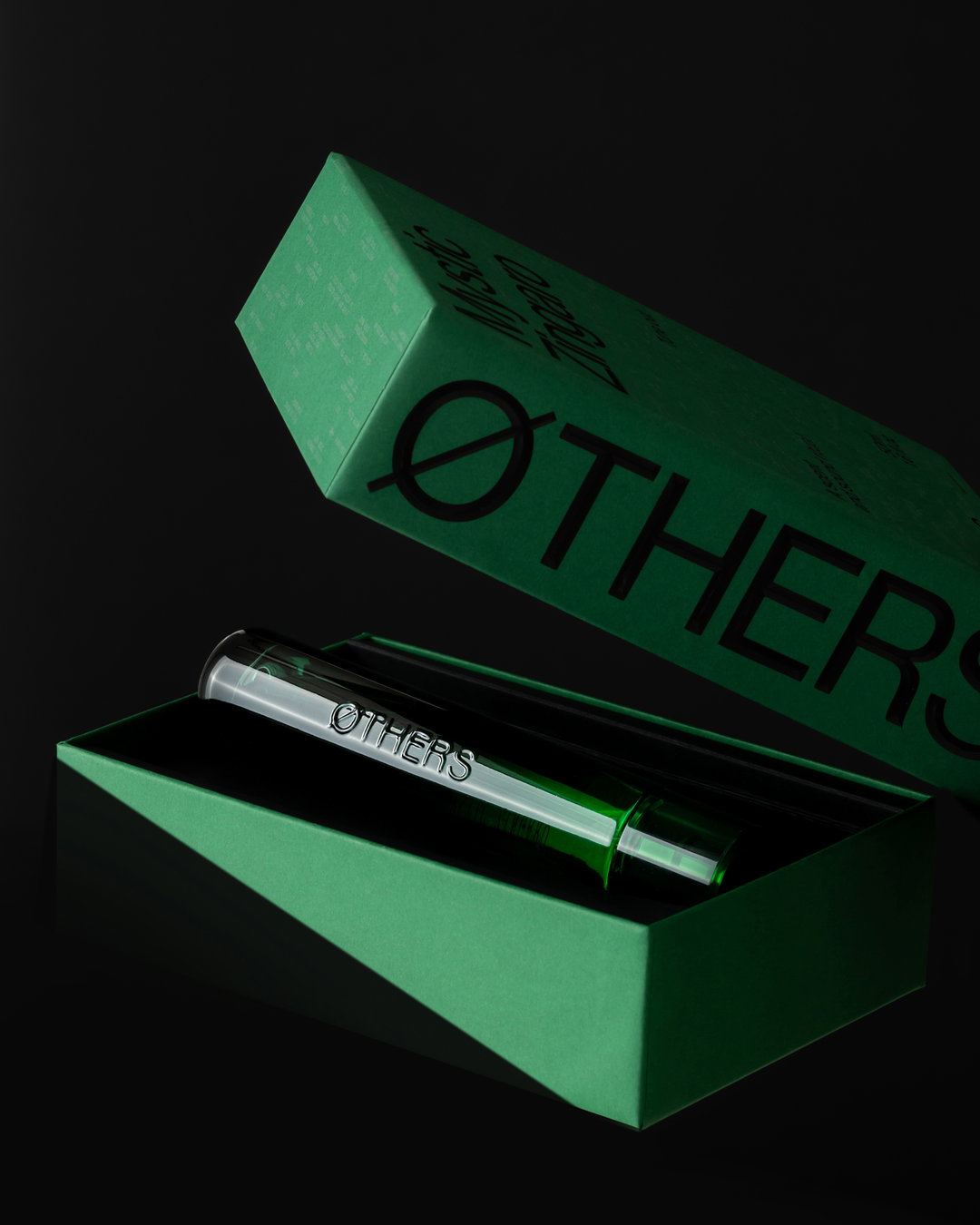 Two Times Elliott creates an “orderly yet unpredictable” identity for experience-led fragrance, Øthers
