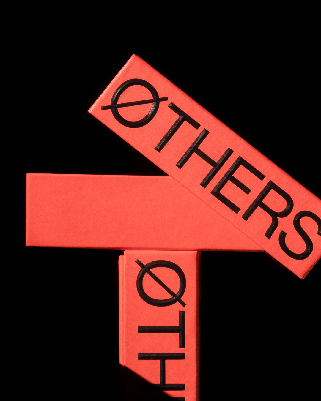 two-times-elliot-others-graphic-design-itsnicethat10