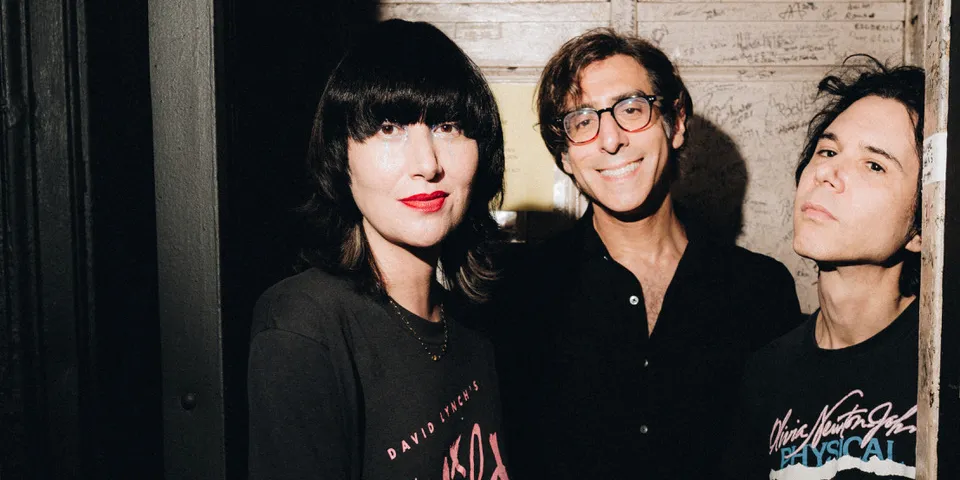 yeahyeahyeahs-feed-post