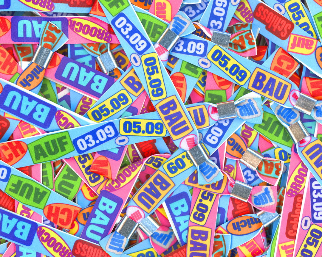 Yosh-Schreiner-Tim-Lindacher-bau-mich-auf-graphic-design-itsnicethat-8.jpg