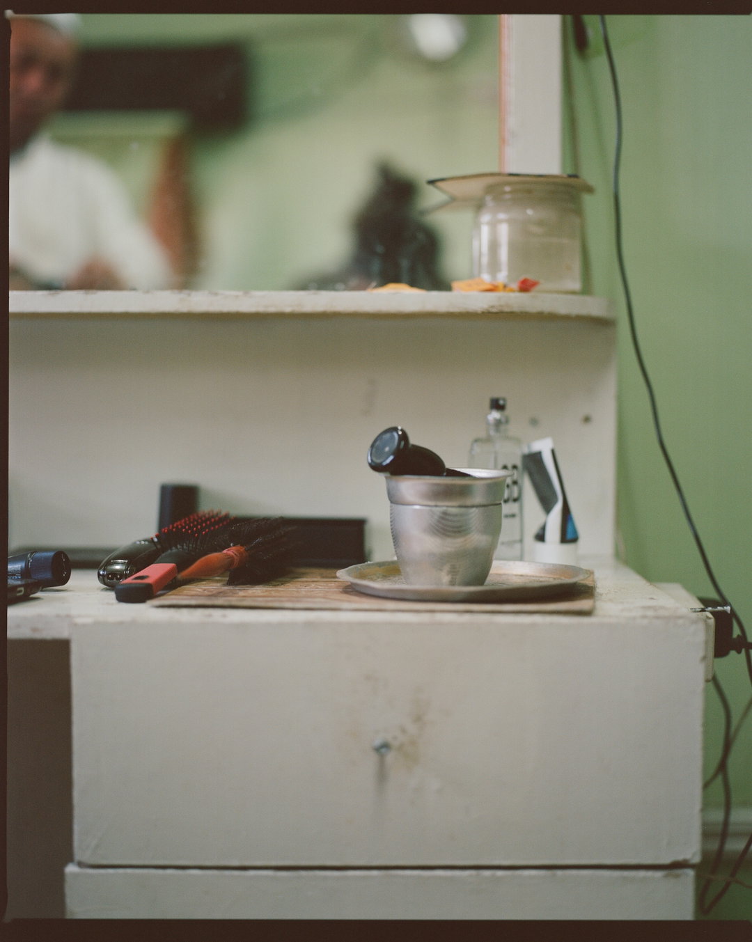 zumrad-mirzalieva-sartaroshxona-pho-itsnicethat04