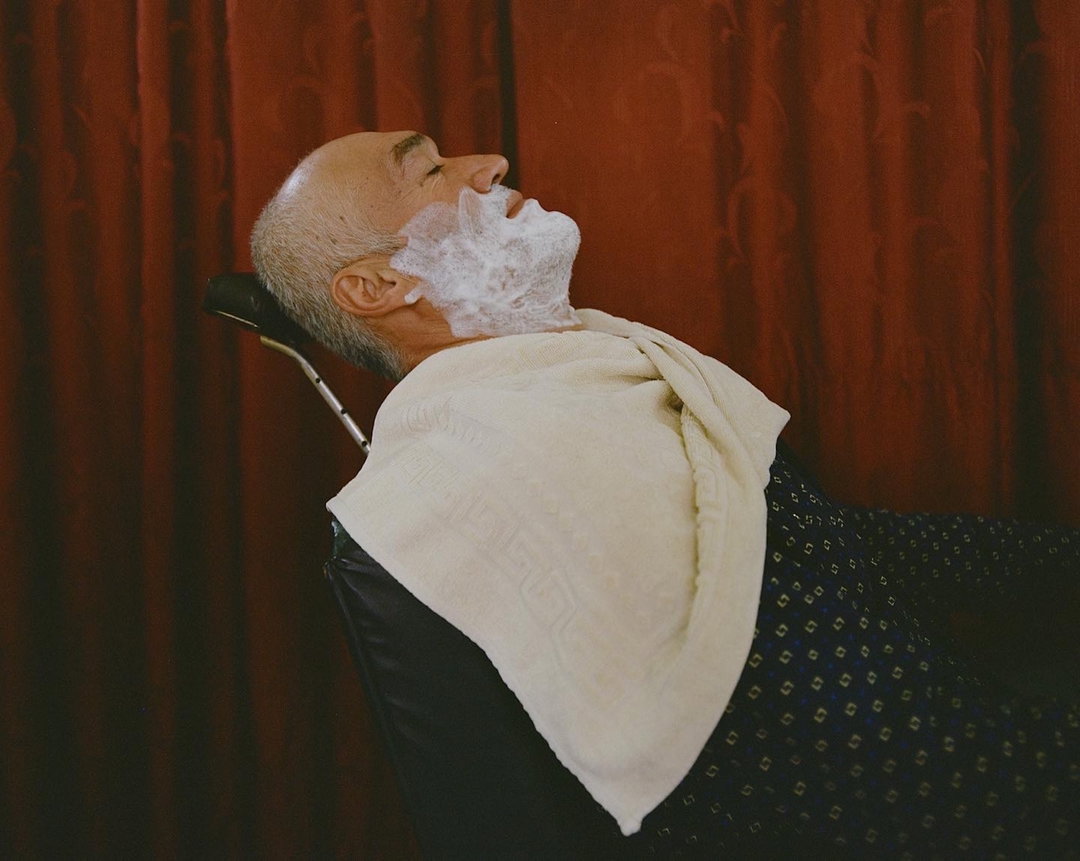 zumrad-mirzalieva-sartaroshxona-pho-itsnicethat10