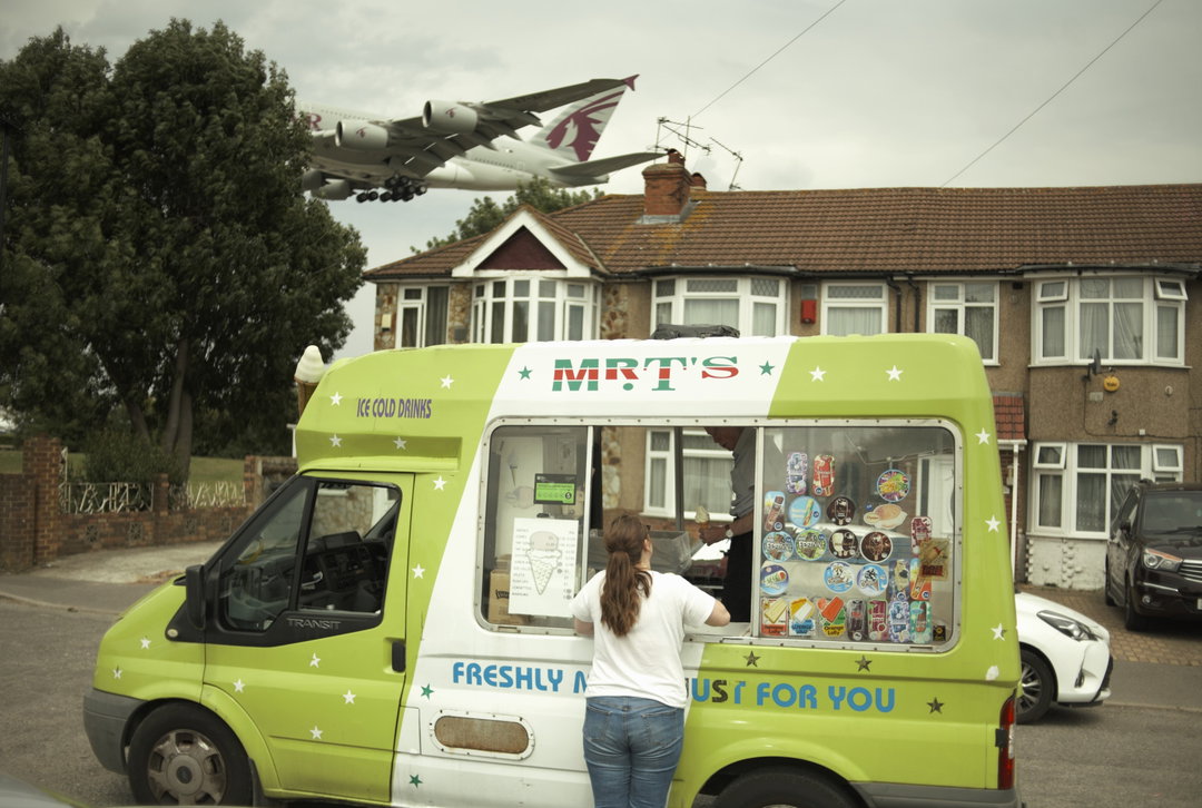 Bertie-Taylor-Undertheflightpath-photography-02