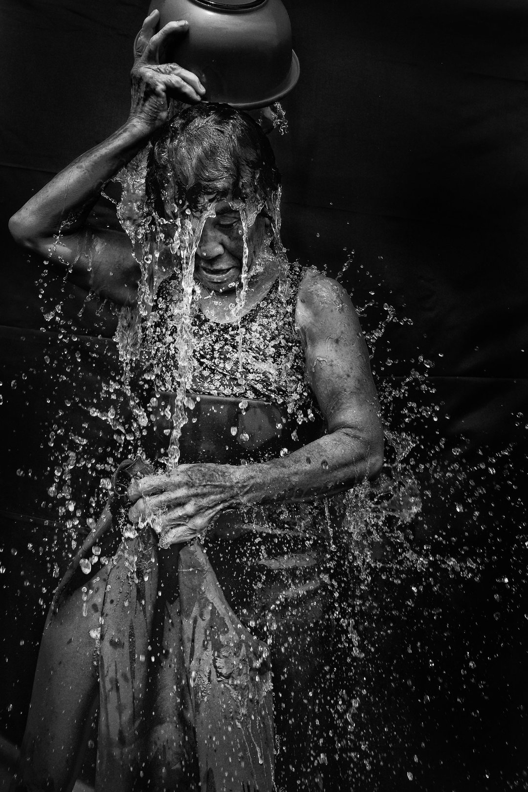 alain-schroder-grandma-divers-photography-itsnicethat-11.JPG