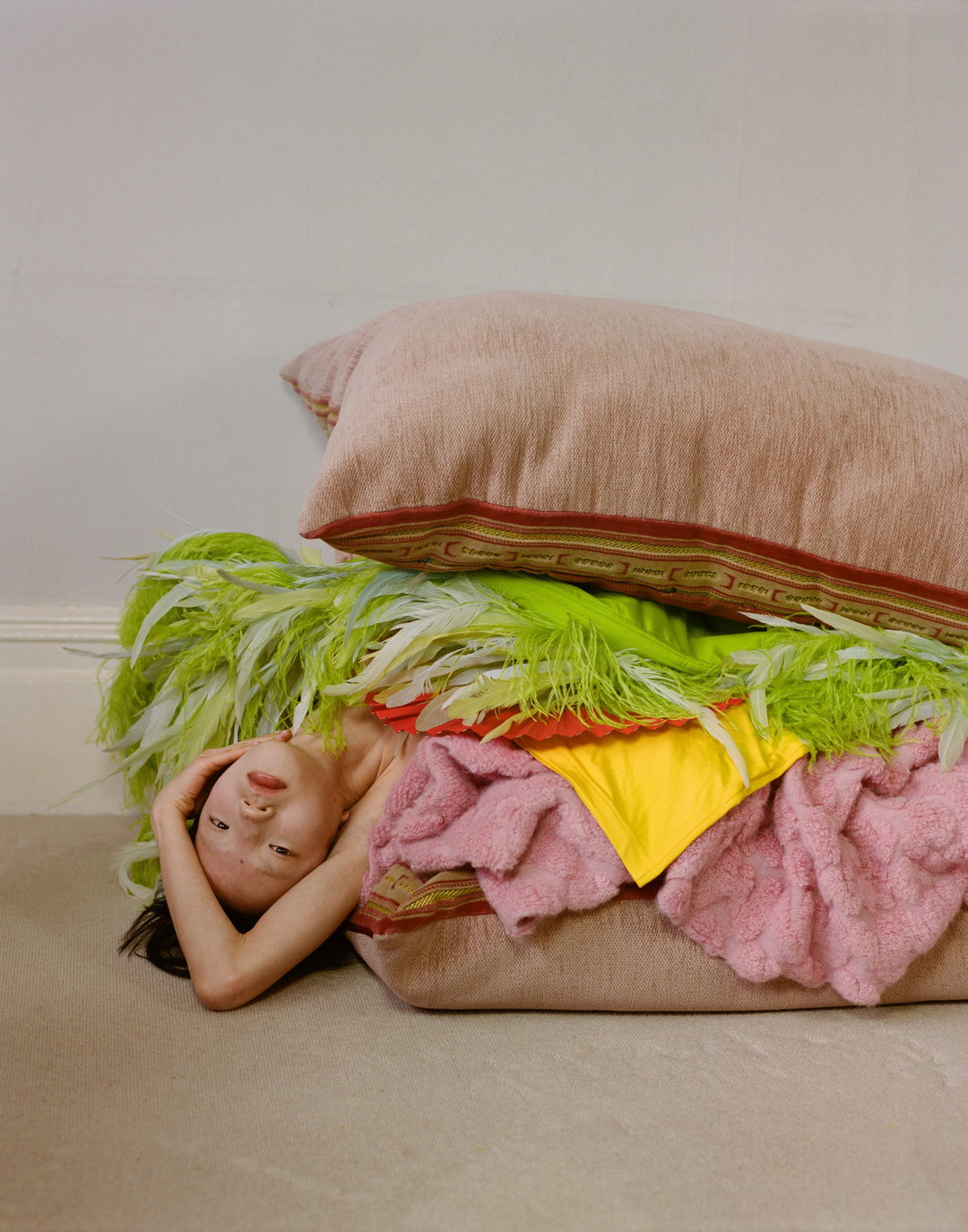 annie-collinge-table-for-one-photography-itsnicethat-5.jpg