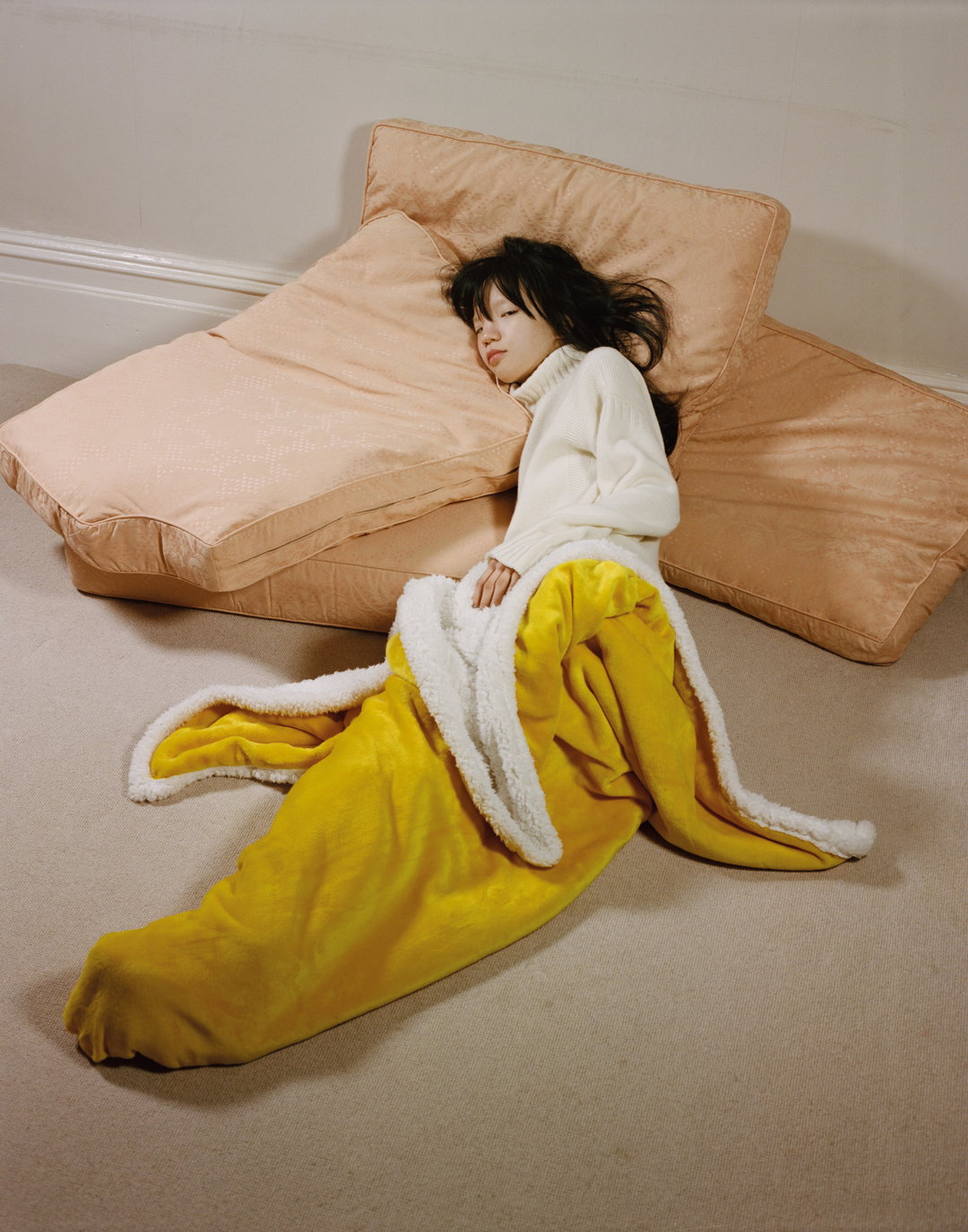 annie-collinge-table-for-one-photography-itsnicethat-9.jpg